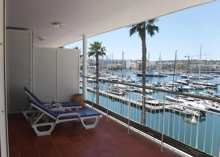 Lagos Marina - Exclusive Apartment With A Balcony